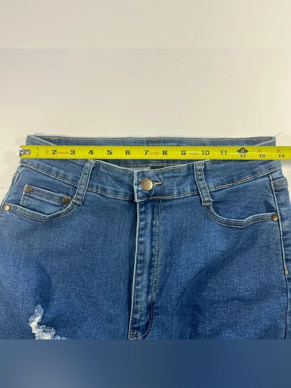 Fashion Nova Ripped Denim Capri Shorts Women’s Size 15 Distressed Long Jorts